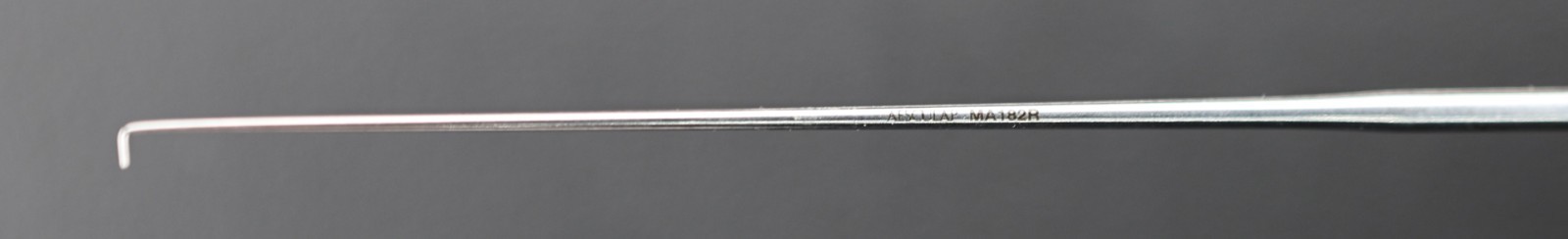 AESCULAP MA182R Day Ear Hook, Blunt, Straight, 6.25″