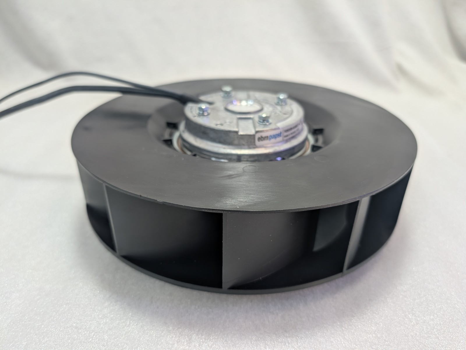 NEW Ebmpapst R2E220-AA40-71 Centrifugal Fan 230V 220mm Impeller