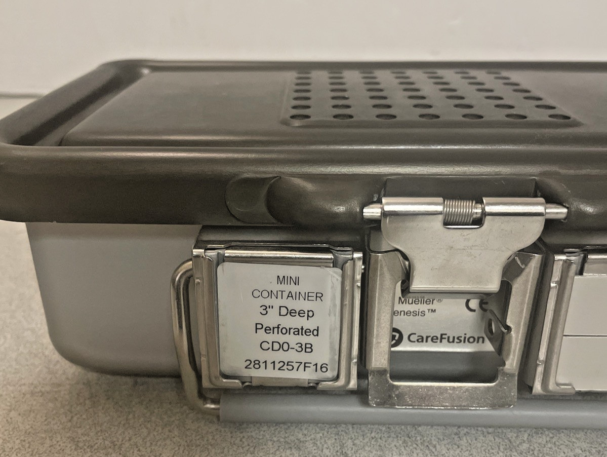 V. MUELLER GENESIS CD0-3B 10″ x 6″ x 3″ Mini Sterilization Container