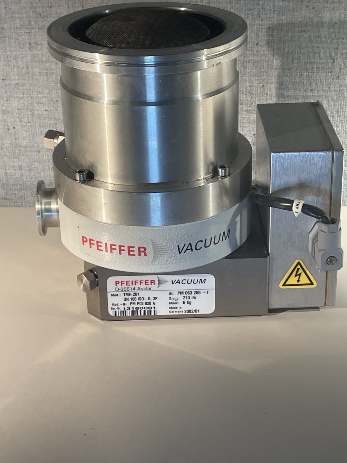 Pfeiffer Vacuum Turbo Pump TMH 261 DN 100 ISO-K, 3P with TC600 Controls – Used