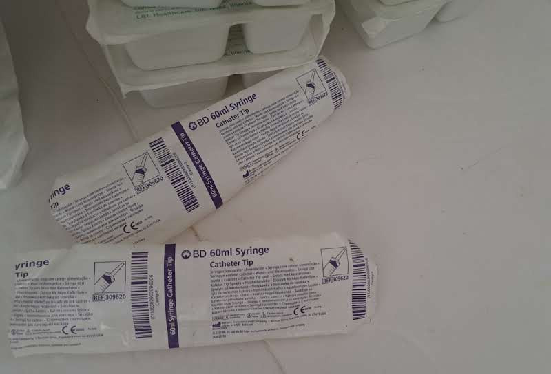 Sterile Tracheostomy Care Tray Care & Clean Set sealed set of 14& 2 Syringes