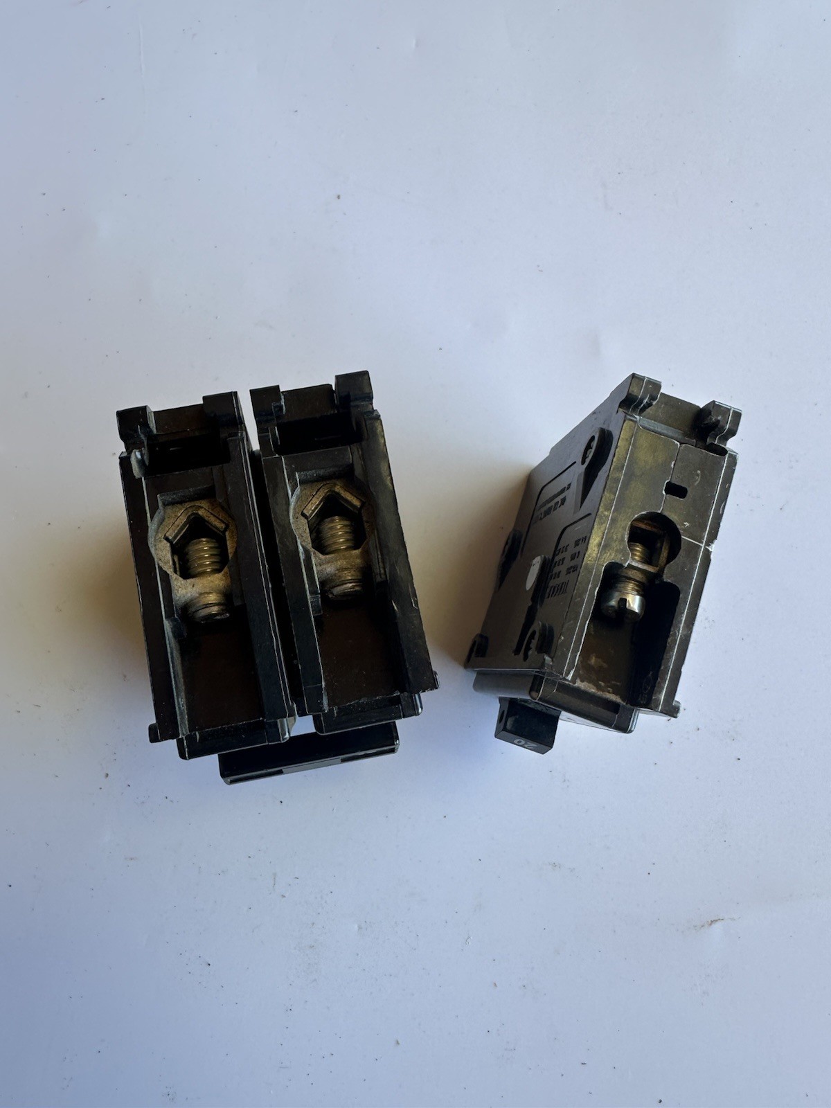 LOT OF 2* EATON BR270 70 Amp & BR120 20 Amp 2 & 1 Pole Circuit Breaker