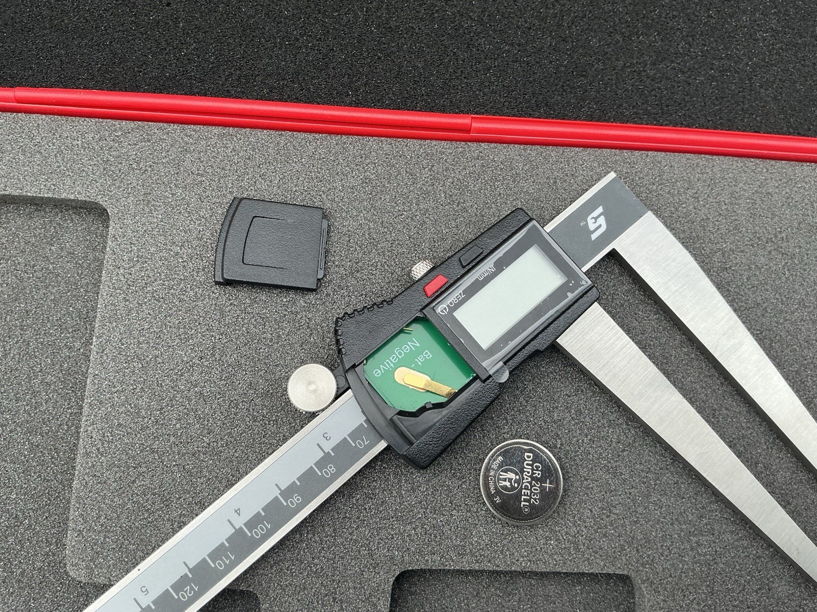 Snap-On Tools CAL6EAR 6-inch (150mm) Electronic Digital Caliper w/ Case