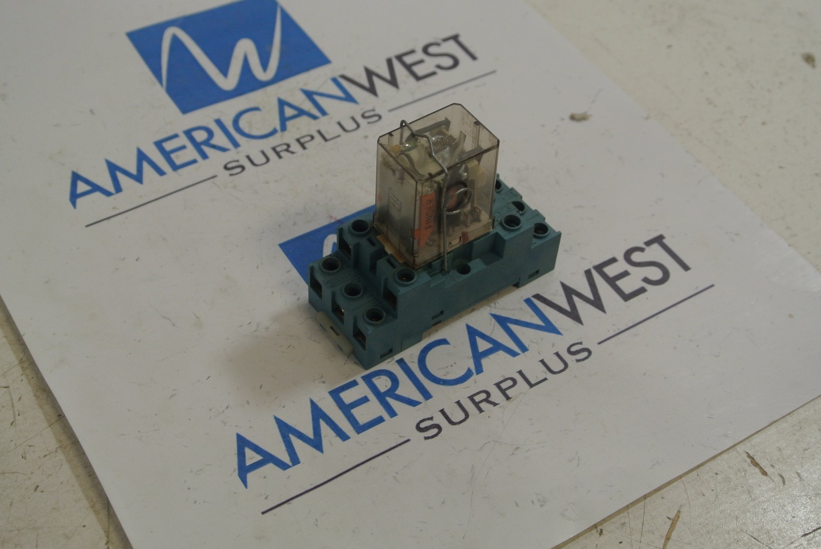 FINDER TYPE 55.33 CONTROL RELAY WITH 94.73 BASE – USED – LOT OF 2