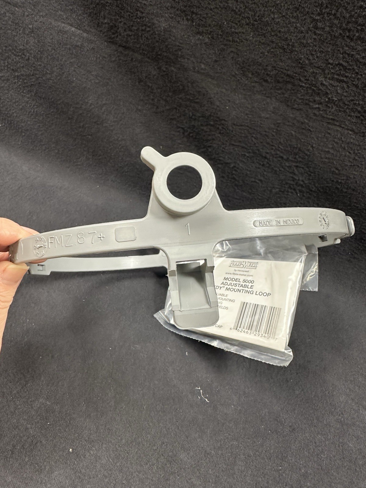 Fibre-Metal Honeywell SPEEDY-LOOP Mounting System Halo ONLY – NOS!