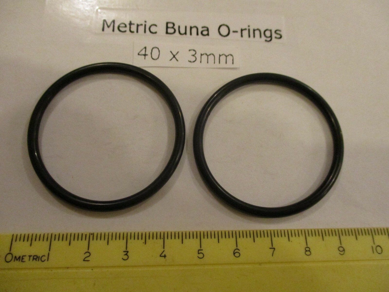 40mm ID x 46mm OD x 3mm thick O-ring. Buna-70. Quan 2.