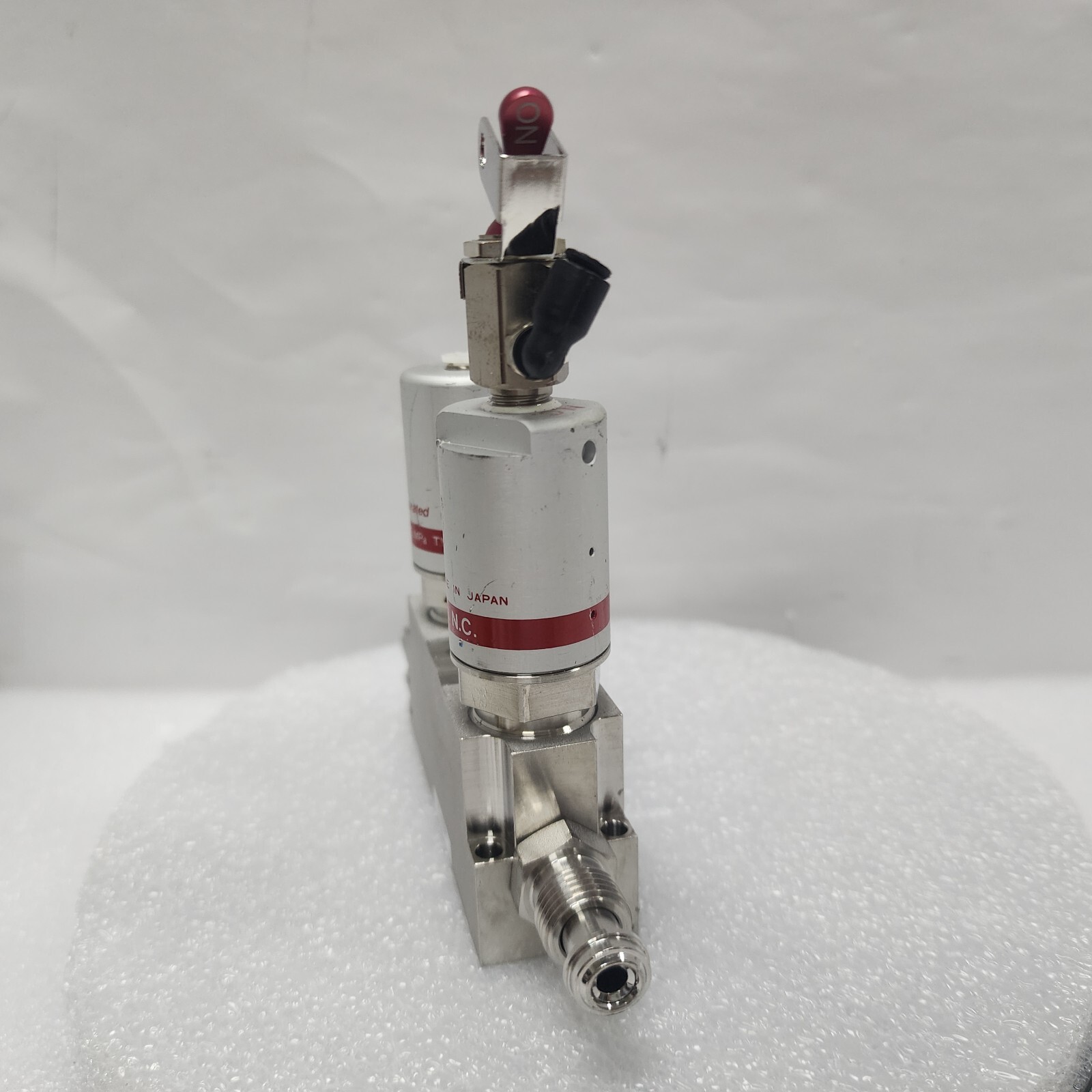 Fujikin 0.P. 0.5-0.6 MPa, C No. 477943, Type N.C Assy. Valve,Used,Japan_96976