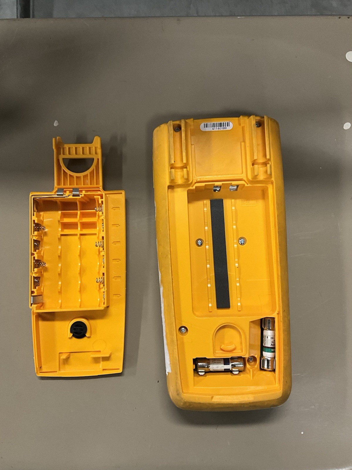 FLUKE 289 TRUE RMS MULTIMETER NO LEADS POWERS ON