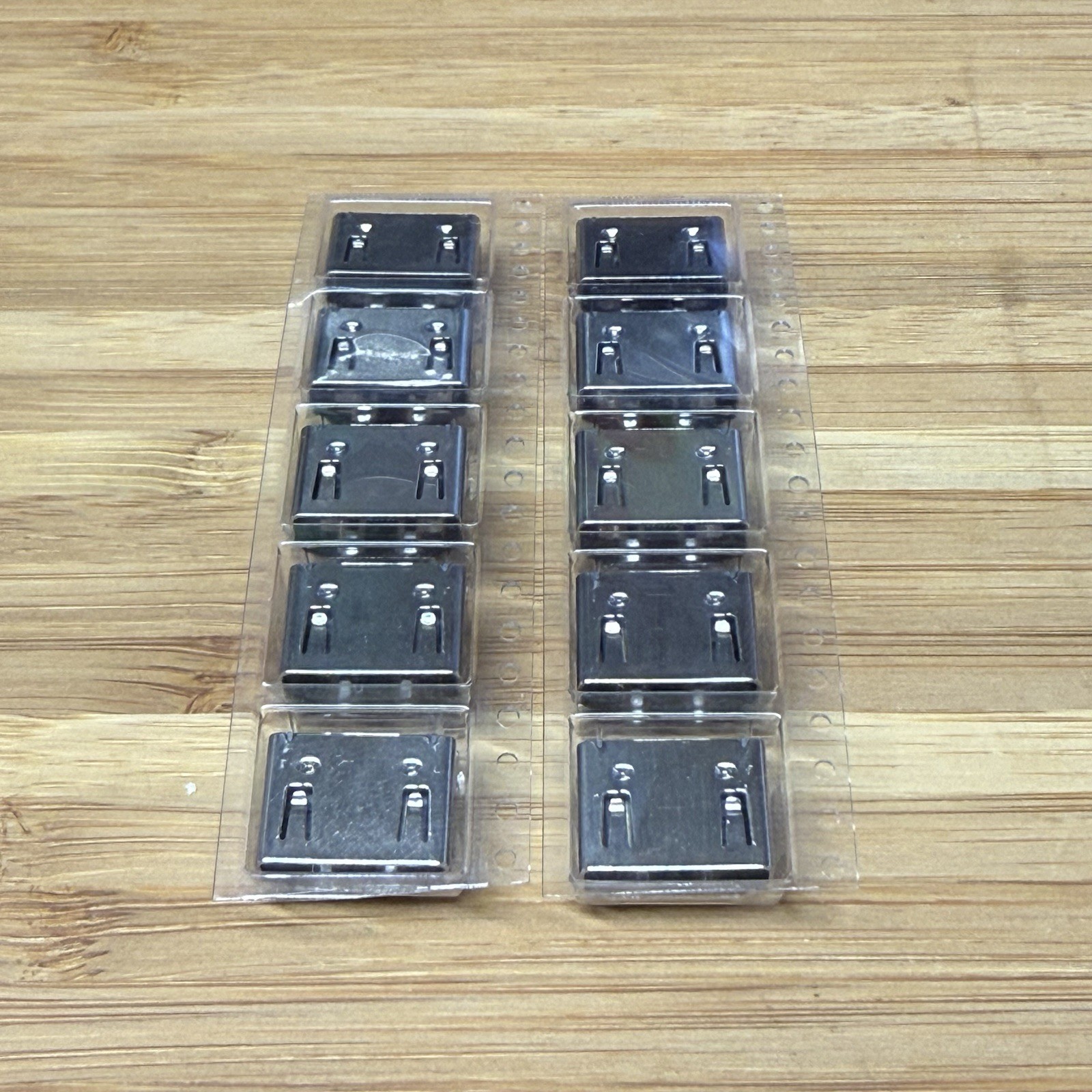 10x HDMI Type-A Female Right Angle SMT PCB Connector 19-Pin Receptacle