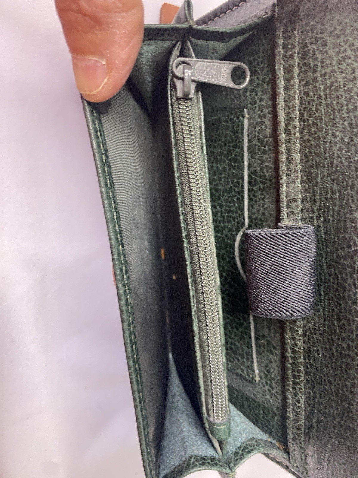 VINTAGE FRANKLIN QUEST ZIP PLANNER LEATHER GREEN/BROWN W/ADJ STRAP 6-1″ RINGS