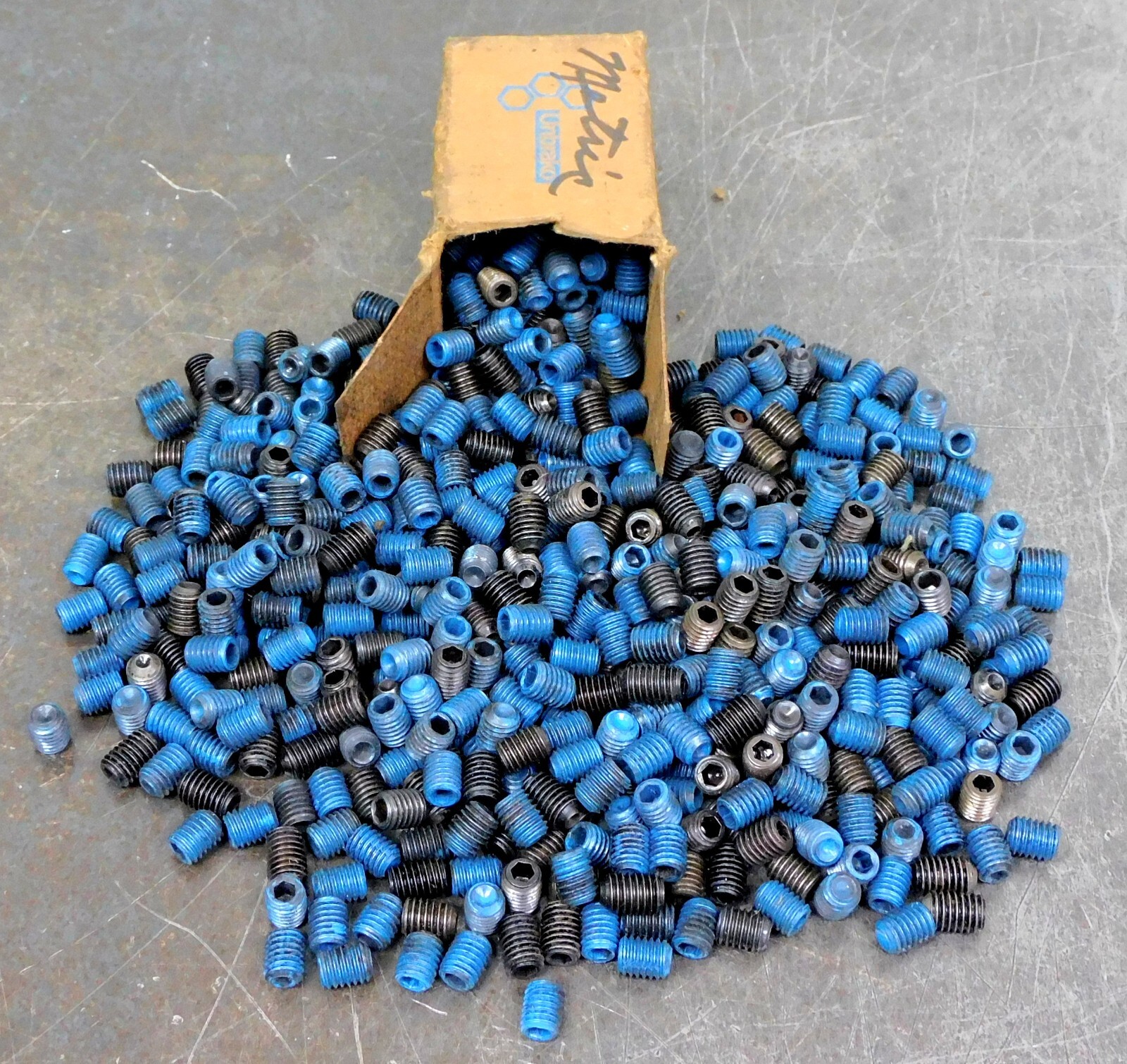 Fastenal – 28-481-0900 M8x10mm Hex Drive Cup Socket Set Screw Large Lot (3.2lbs)