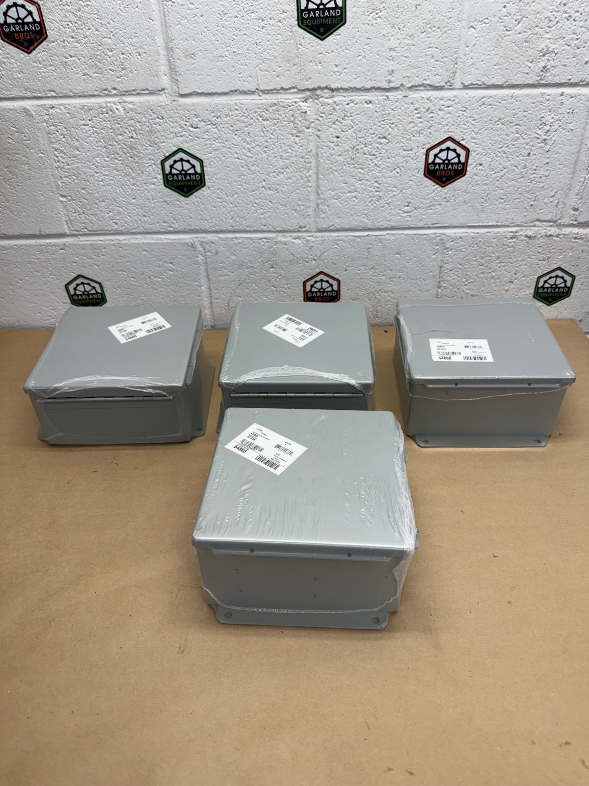 Nvent Hoffman A808CH Junction Box/Enclosure, 1 Box of 4 Enclosures *NEW*