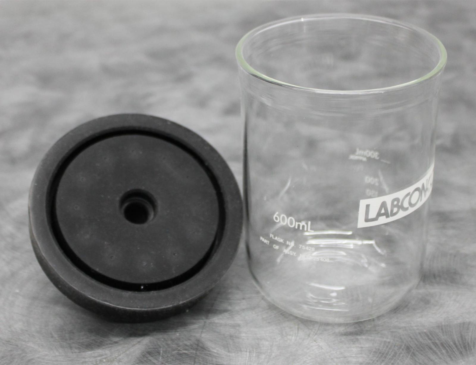 Labconco Fast-Freeze 75428 Clear Glass Drying Flask 600mL w/ Lid and Filters NIB