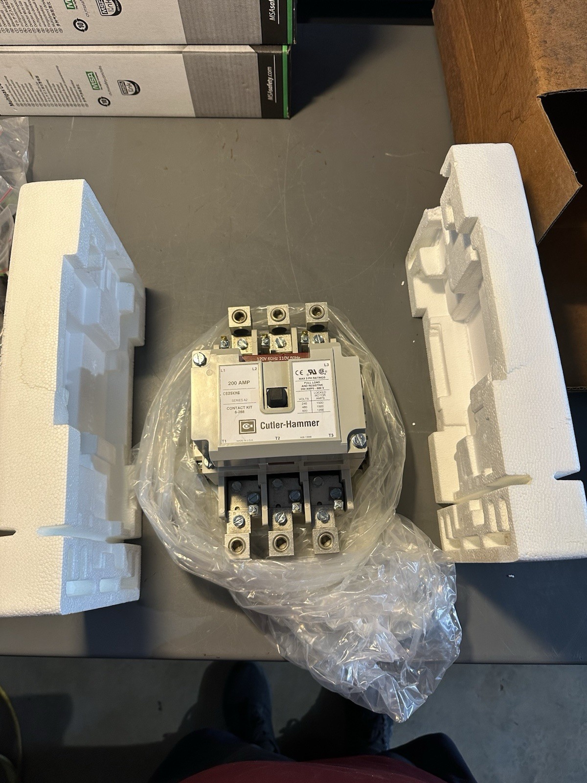 Eaton Cutler-Hammer C825KN6A 200 A 3-Pole Contactor/Trane CTR01516 Equivalent