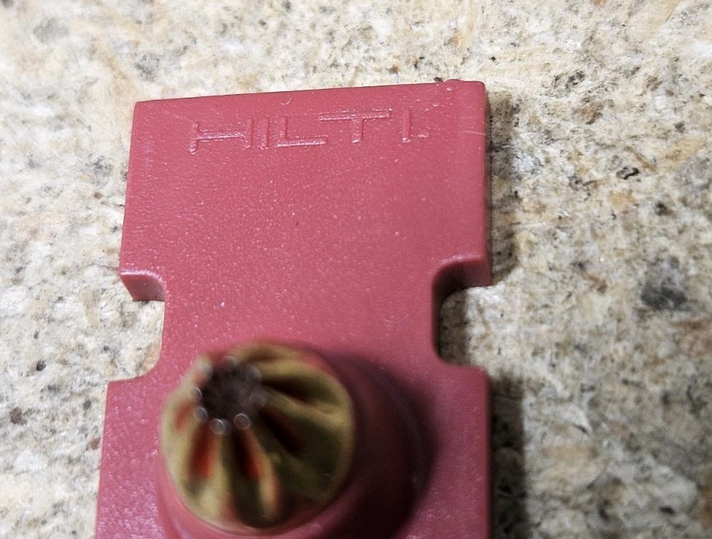 HILTI 6.8/11 M10 powder cartridges .27 cal – red – 50353 – 10 strips – 100 shots
