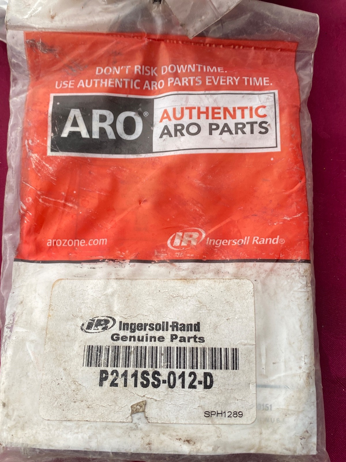 ARO / INGERSOLL-RAND Solenoid Valve P211SS-012-D – NEW