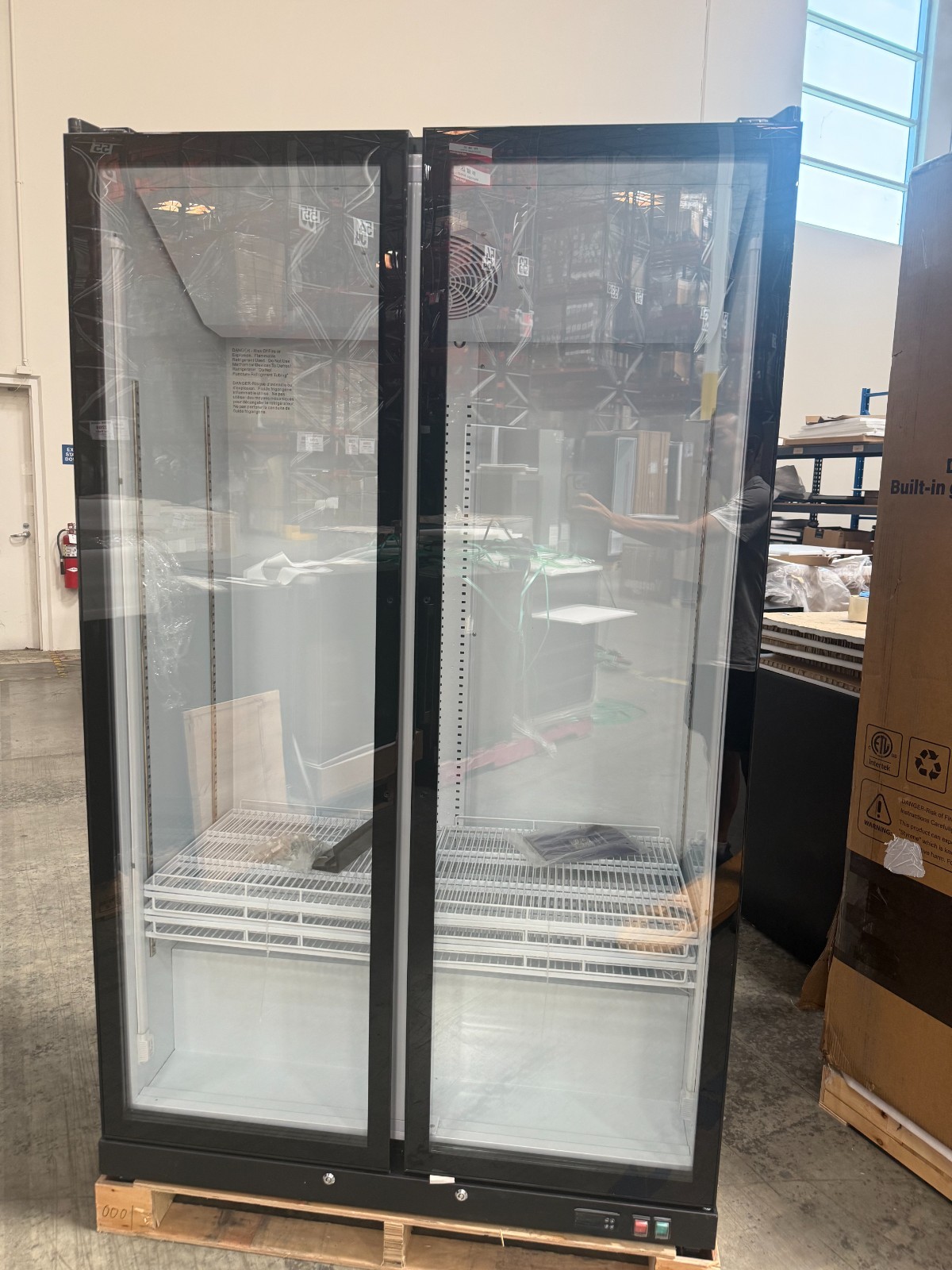 Yeego Glass Doors Commercial Merchandiser Beverage Refrigerator 27.12 Cu.ft