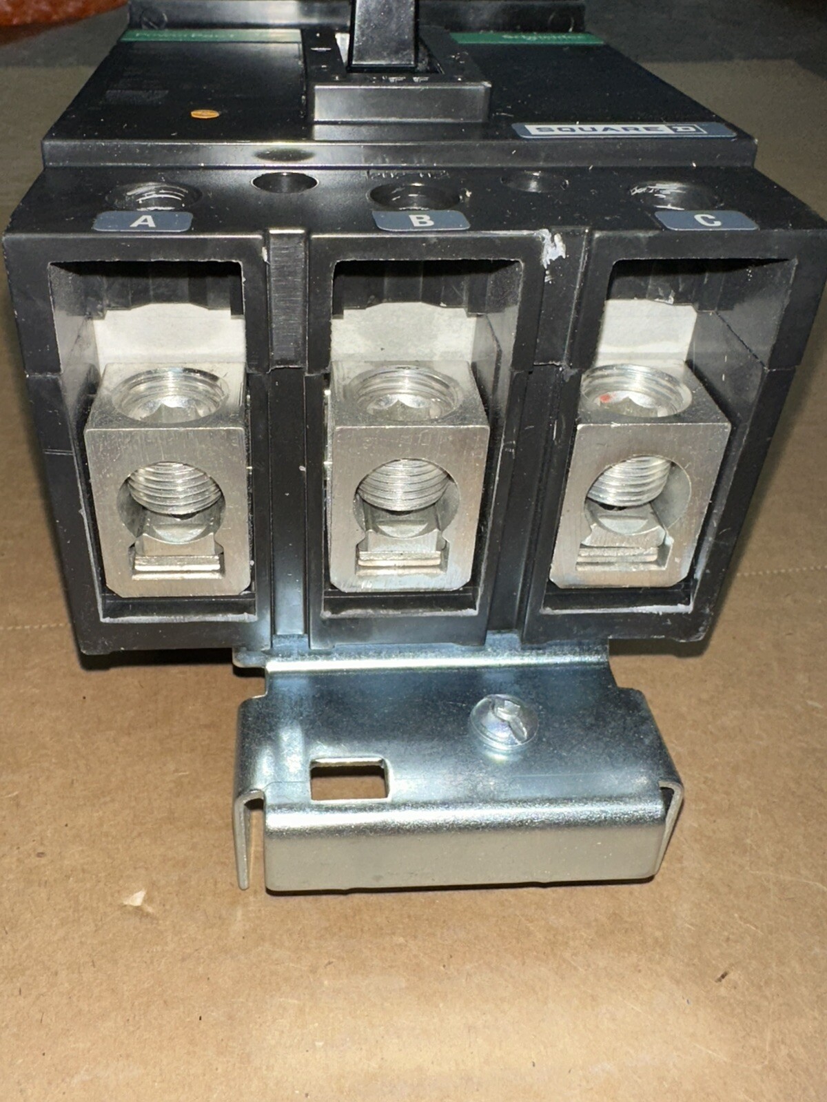 Square D QDA32100 I-Line Plug On 100A, 3Pole Circuit Breaker Broken/Chiped Crown