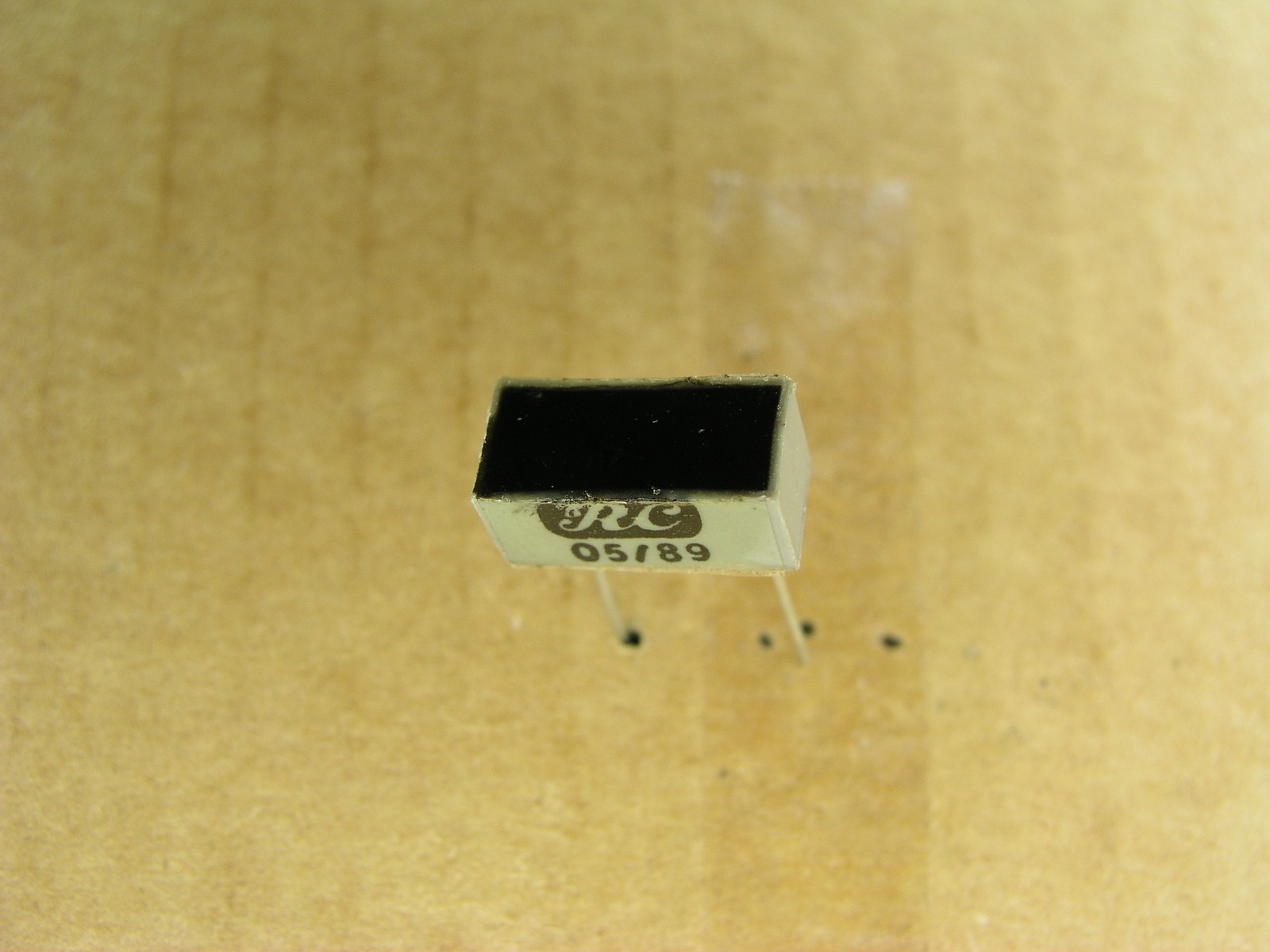 S00774-277 (5 Piece Lot) 158 pf 100 volt 100V 1% polystyrene film capacitor