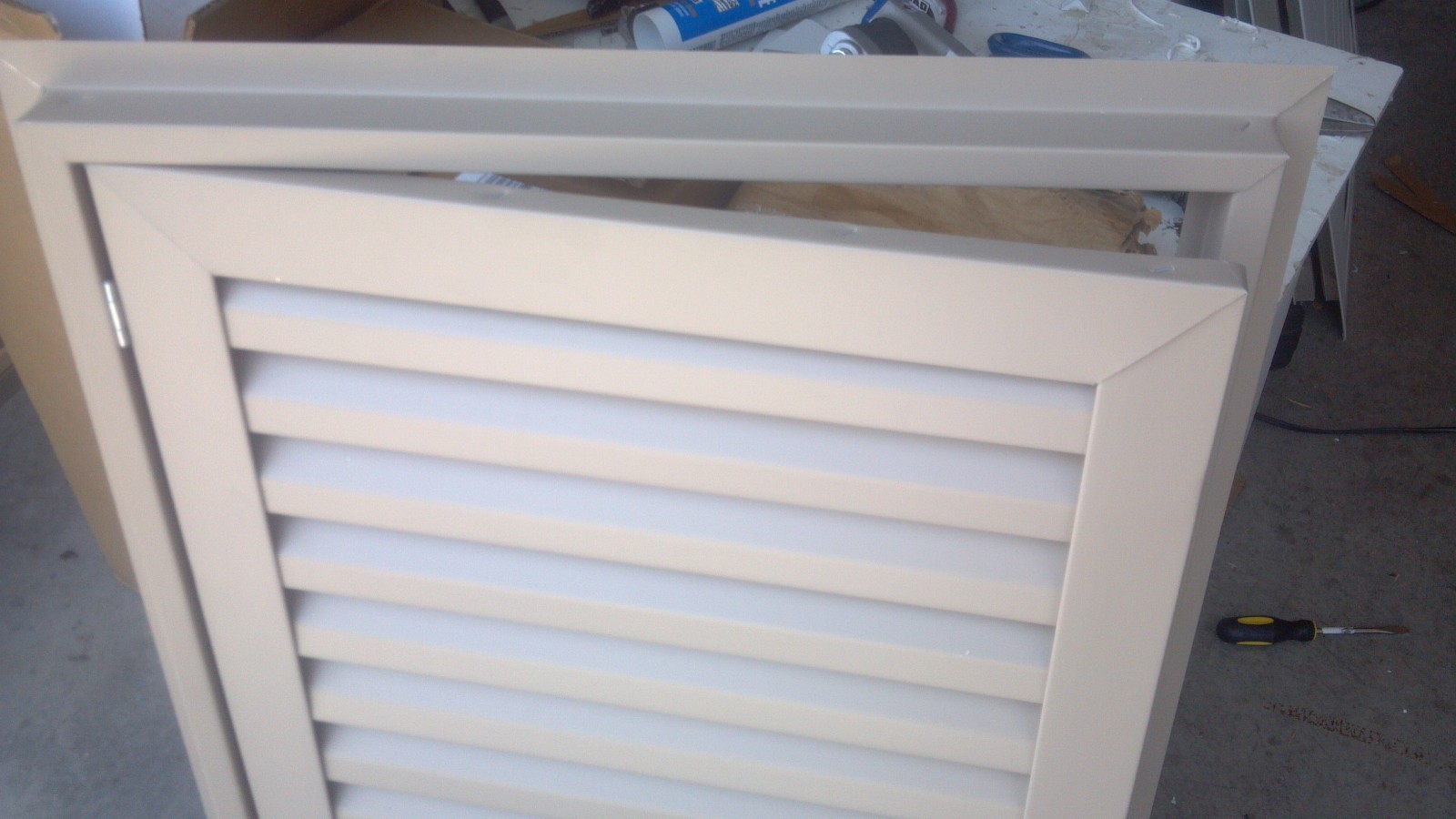 24″ WIDE X 30″ TALL HINGED ALUMINUM GABLE VENT WITH WHITE ENAMEL FINISH