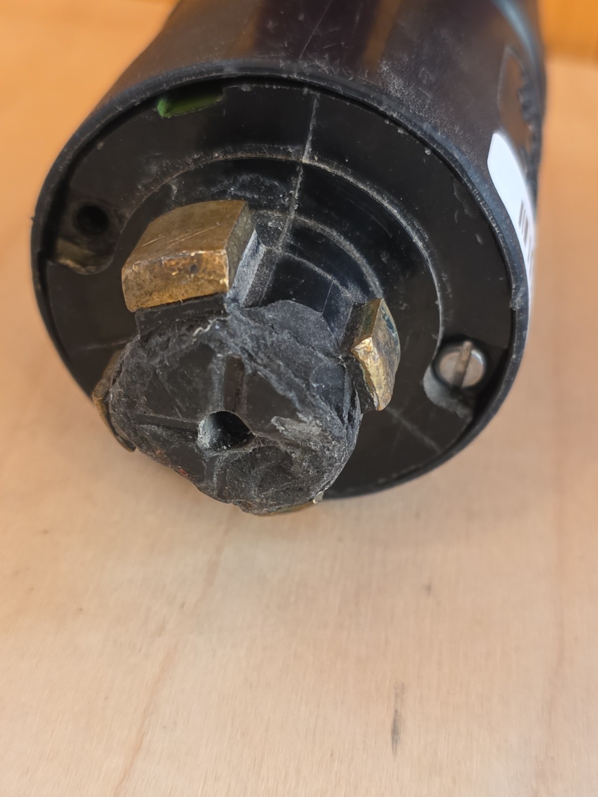 Hubbllock 21415B LOCKING PLUG 30AMP 600VAC 4W 600VAC 20A 250 VDC HBL21415B