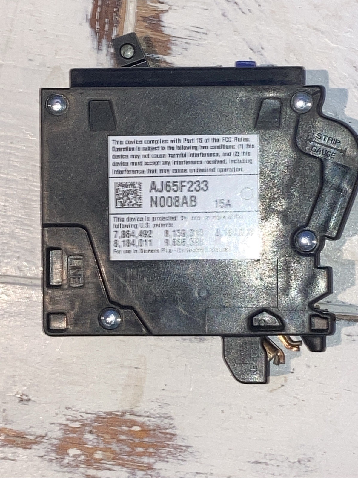 Siemens QA115AFCN CAFCI Arc Fault 15 Amp 1 Pole Plug-On Neutral Circuit Breaker.