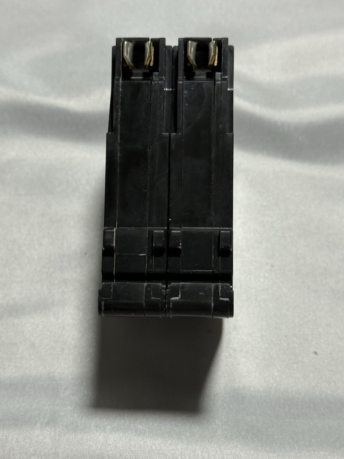 Eaton CH230 Type CH 30A 2-Pole 201-250V Plug-On Breaker, Common Trip, Lot 4