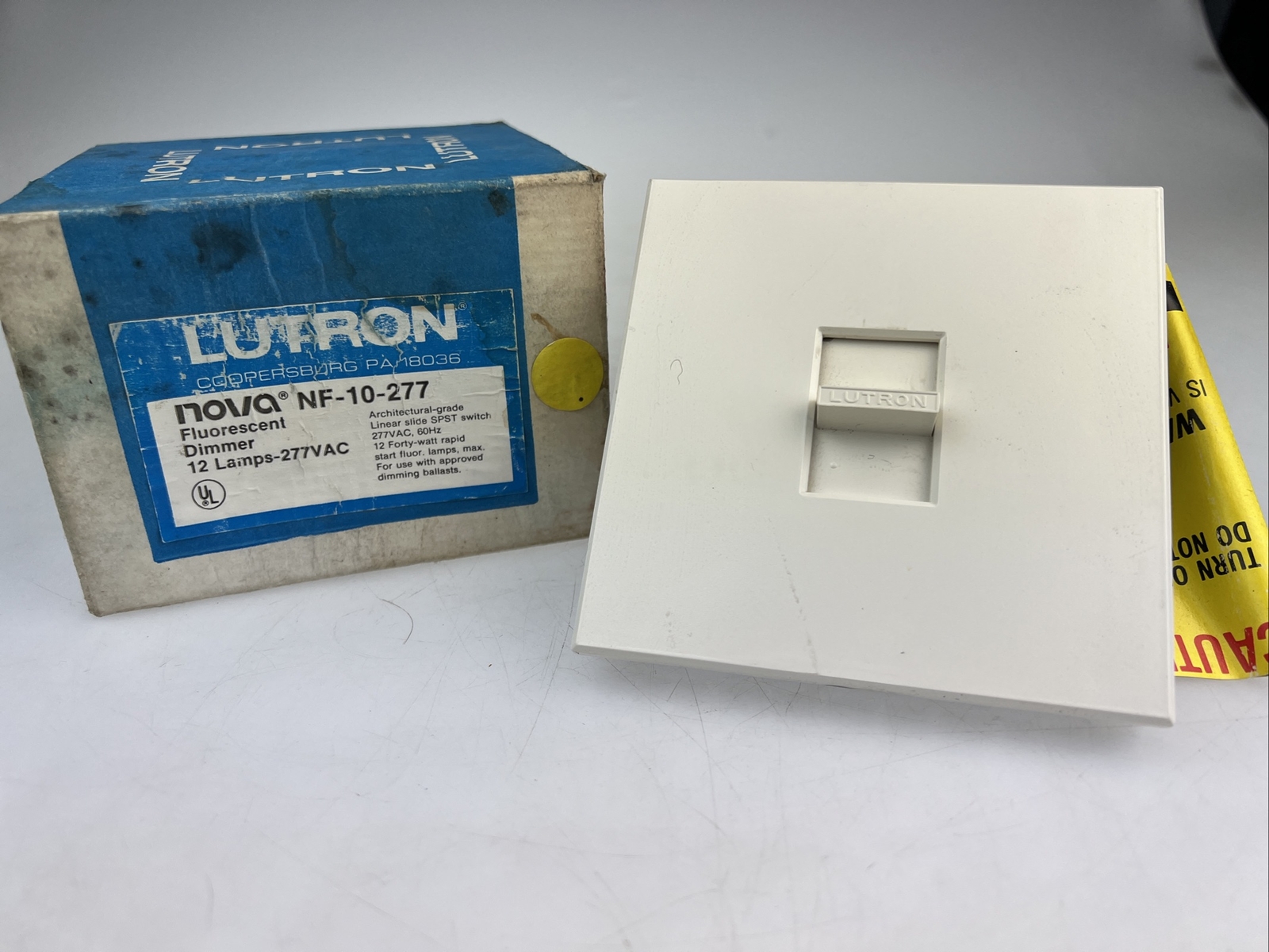 Lutron NOVA Fluorescent Slide to off Dimmer NF-10-277 White 2.2A, 277V, 60Hz