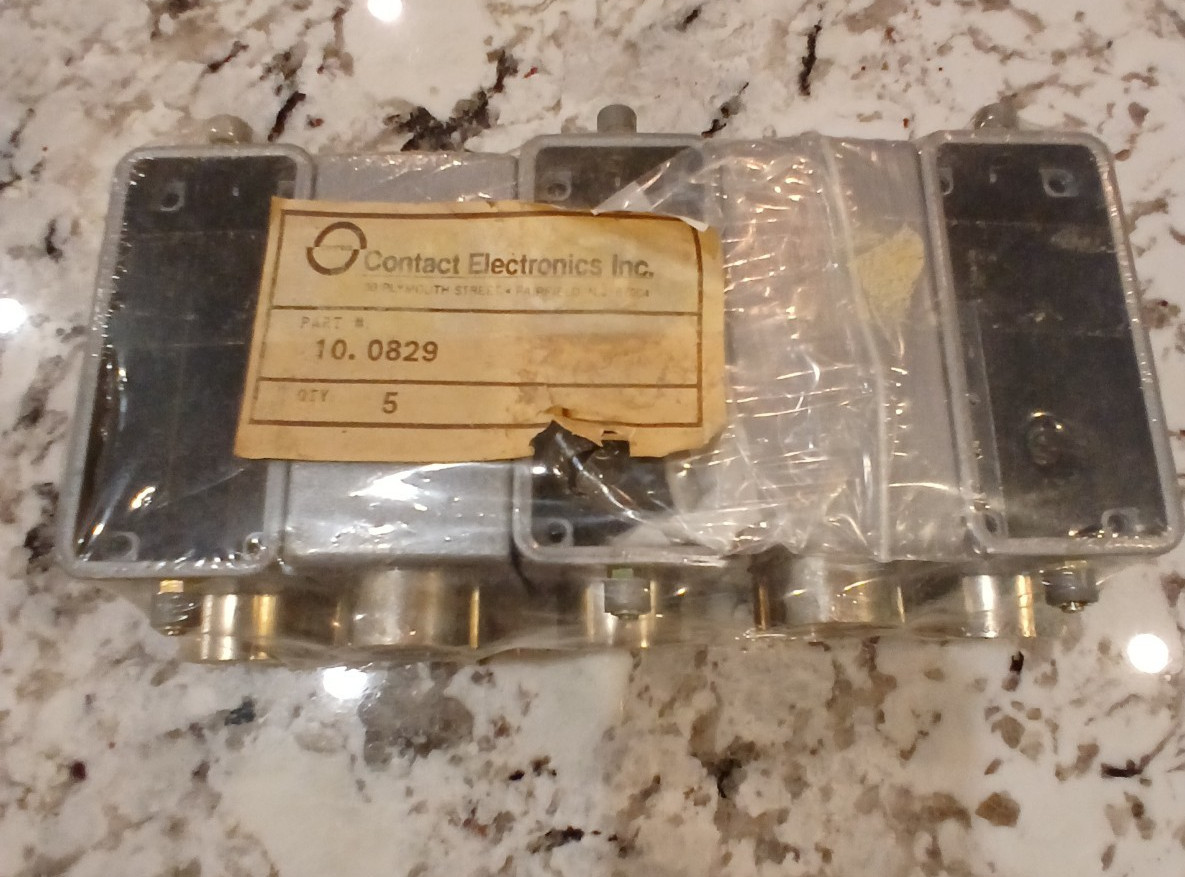 CONTACT ELECTRONICS 10.0829 PUSHBUTTON ENCLOSURE, 5 EA 4 3/4″X1 11/16″X2 3/8″