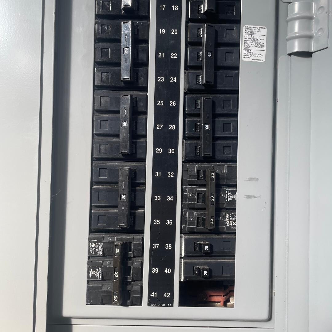 Eaton PRL1A Panelboard 400A 120/208V 3Ph 4W 400 Amp MLO W/ Breakers