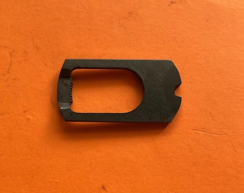 *NOS* 143086-SINGER-LOCKING SLIDE-FOR SEWING MACHINES *FREE SHIPPING*