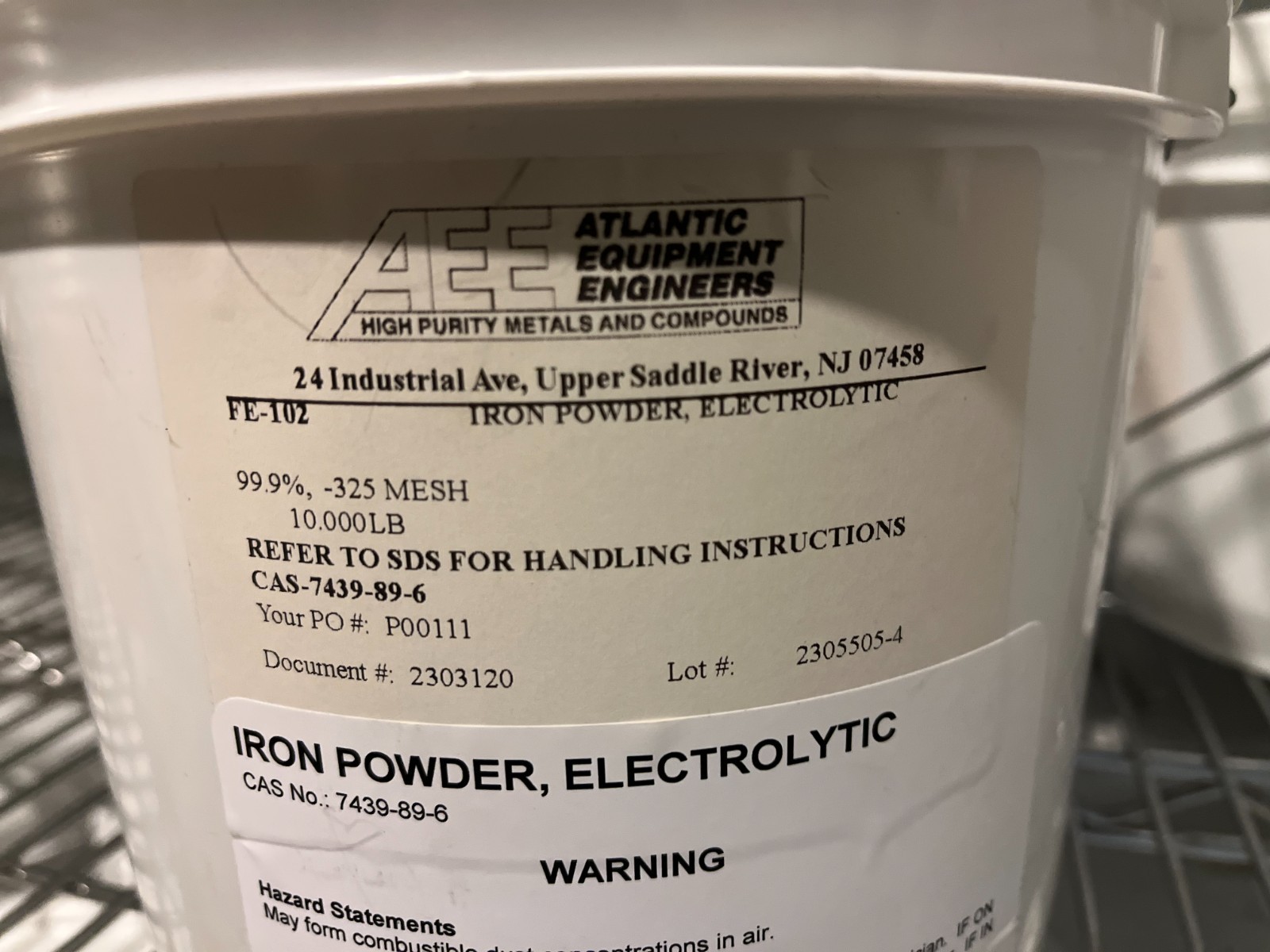 10 lb. Mfr. sealed bucket 99.9% Electrolytic Iron Powder -325 mesh Mfd. 2023