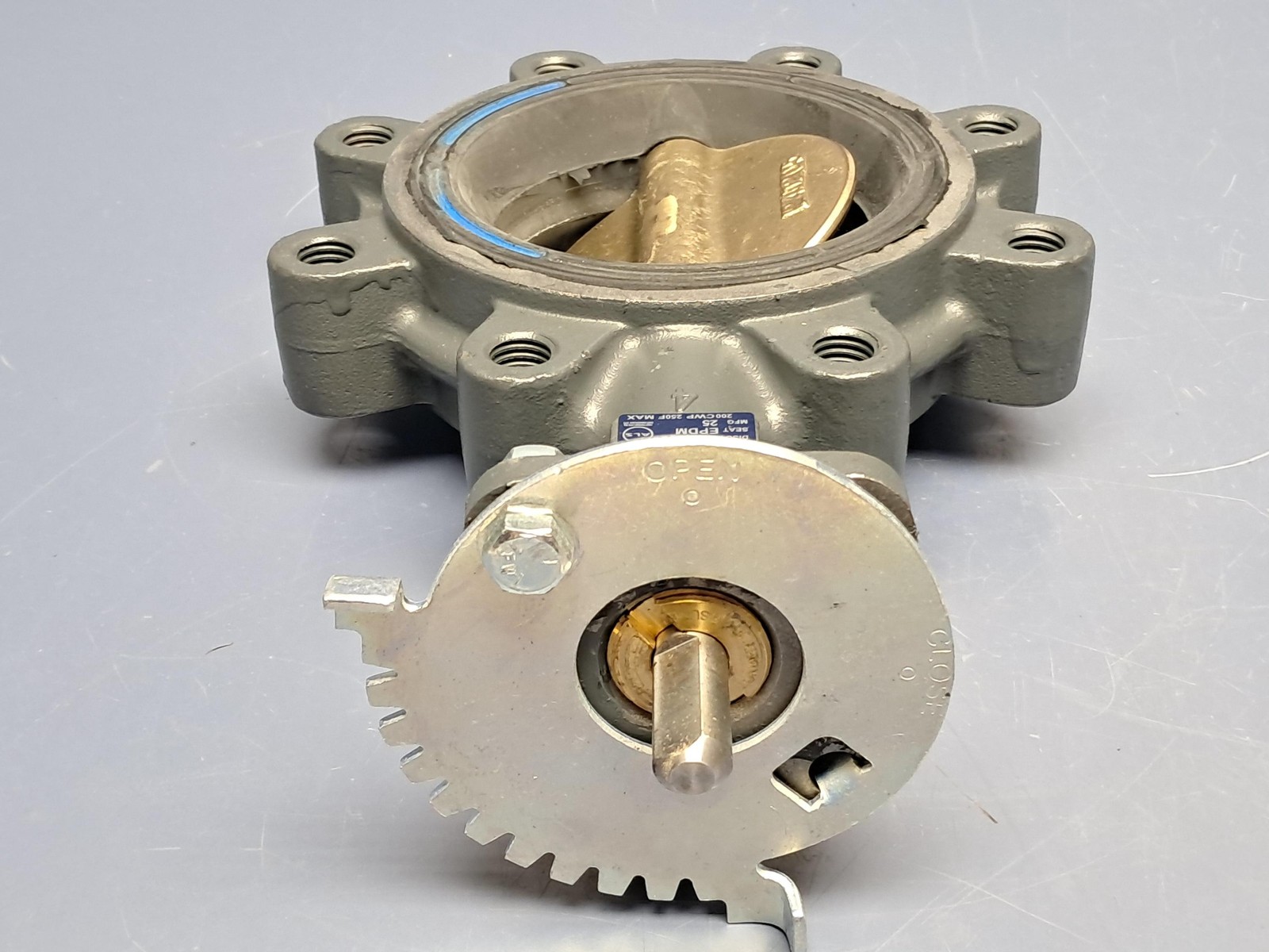 Nibco 4″ – Lug Style Butterfly Valve Ductile Iron, EPDM Seat – LD-2000-3