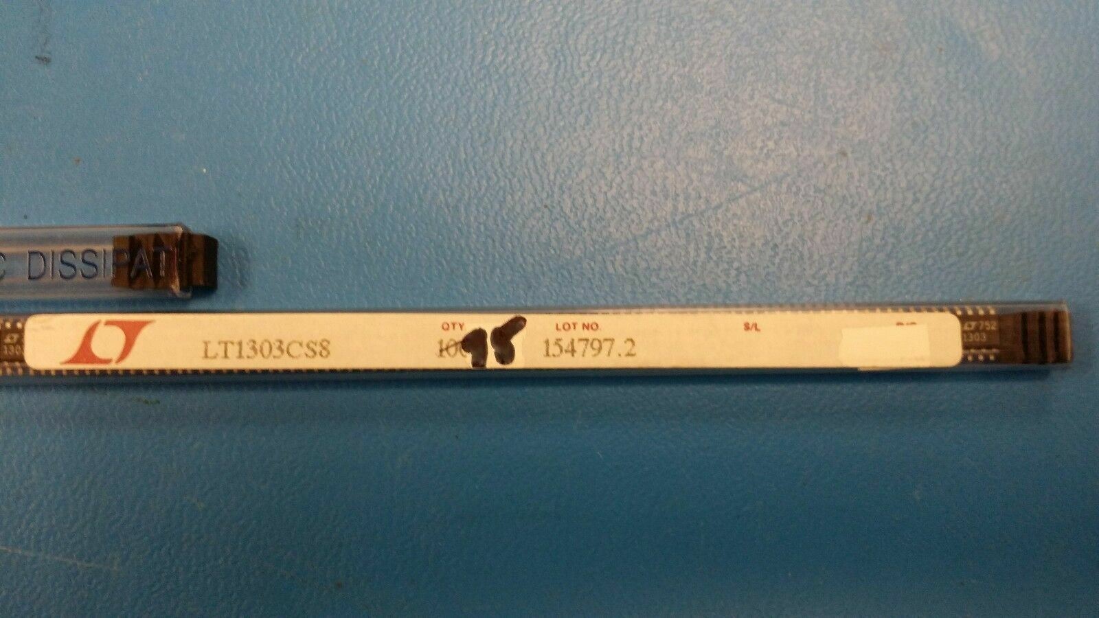 (2 PCS) LT1303CS8 LTConv DC-DC 1.8V to 10V Step Up Single-Out 25V 1.15A SOIC8