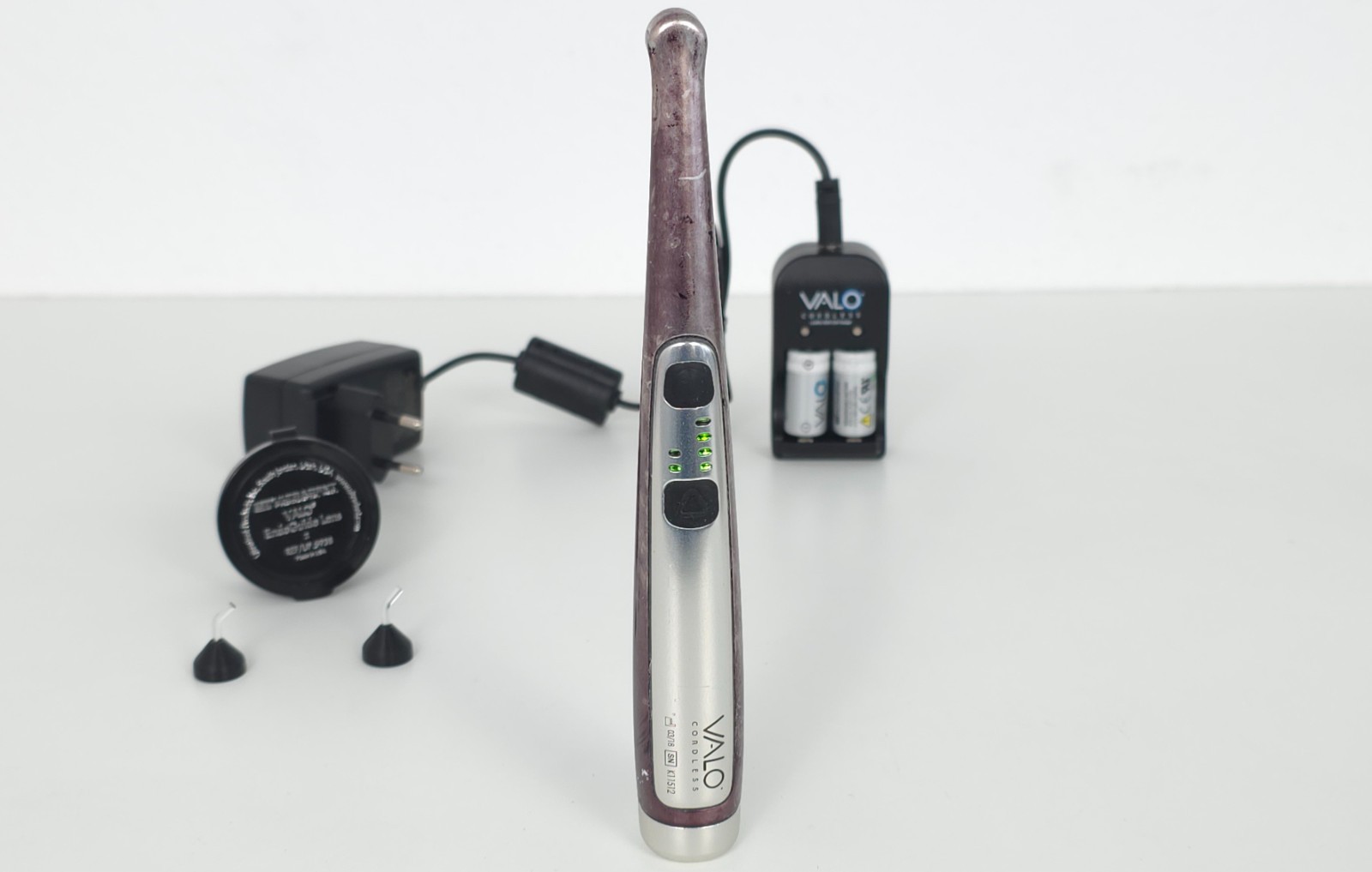Ultradent Valo cordless LED light curing device polymerization lamp dental curing
