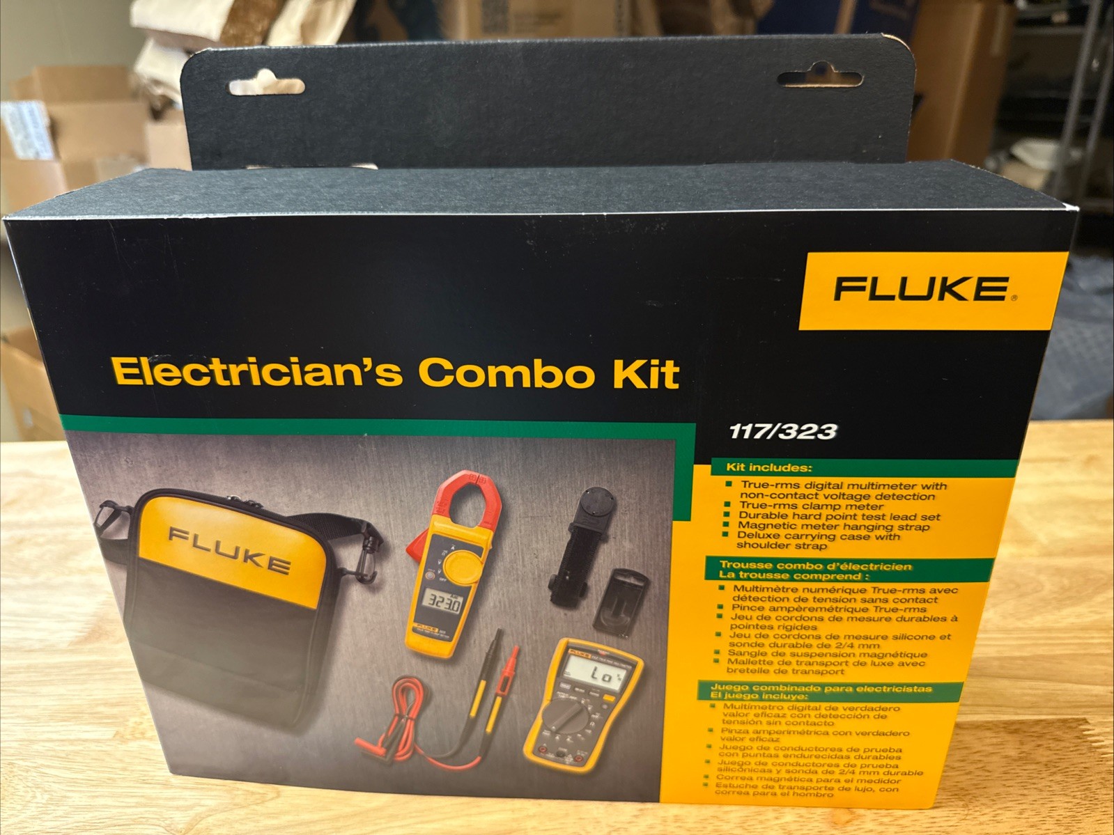 Fluke 117/323KIT Electrician’s Multimeter & True RMS Clamp Meter Combo Kit