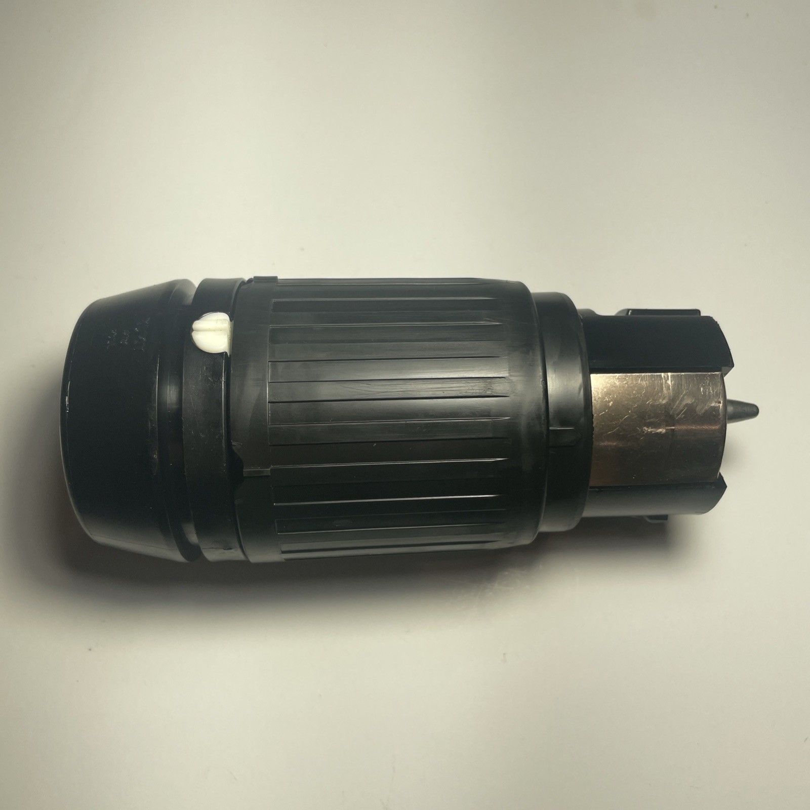 HUBBELL CS8364C 50A 4-Wire 3-Phase Delta 250 VAC Twist Lock Connector – Black