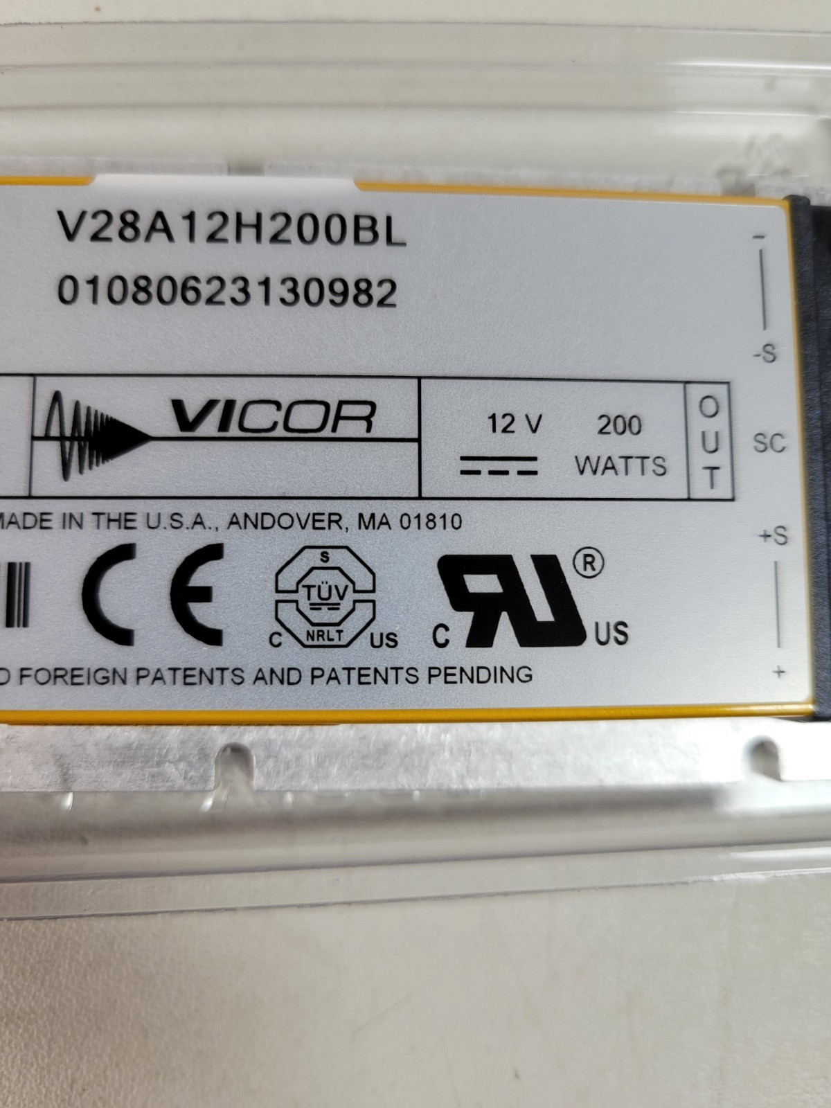 (1 NEW) Vicor V28A12H200BL DC-DC Converter INPUT 28VDC 241W OUTPUT 12VDC 200W