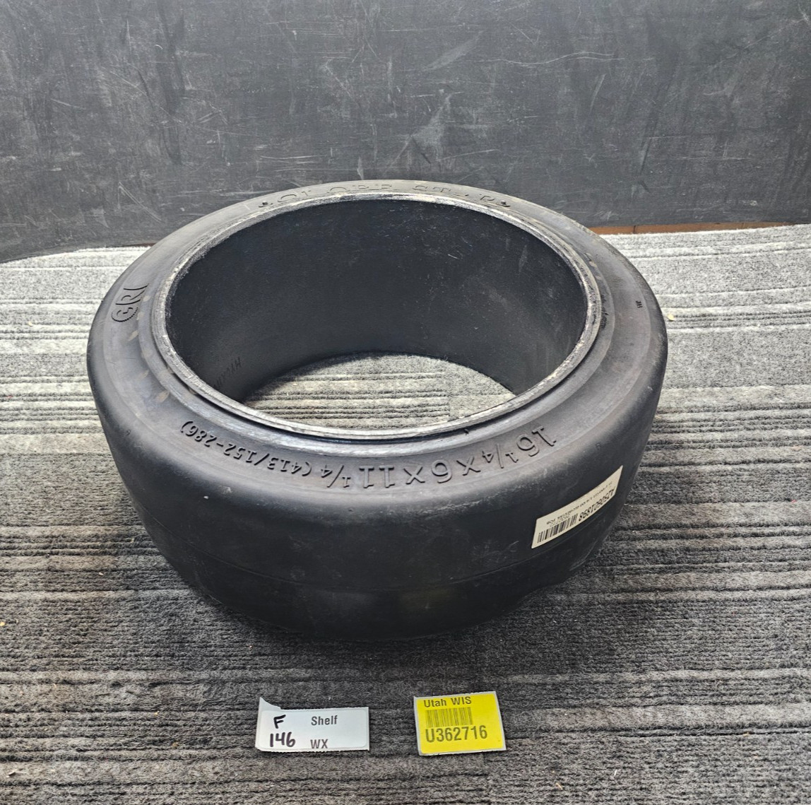 (QTY 1 Globe Star A250601898 Solid Smooth Press-On Forklift Tire 16-1/4x6x11-1/4