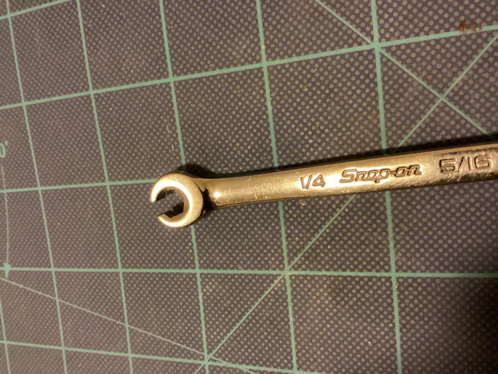 Snap On 1/4″- 5/16″ 6-Pt. SAE Flank Drive Double End Flare Nut Wrench RXFS810B