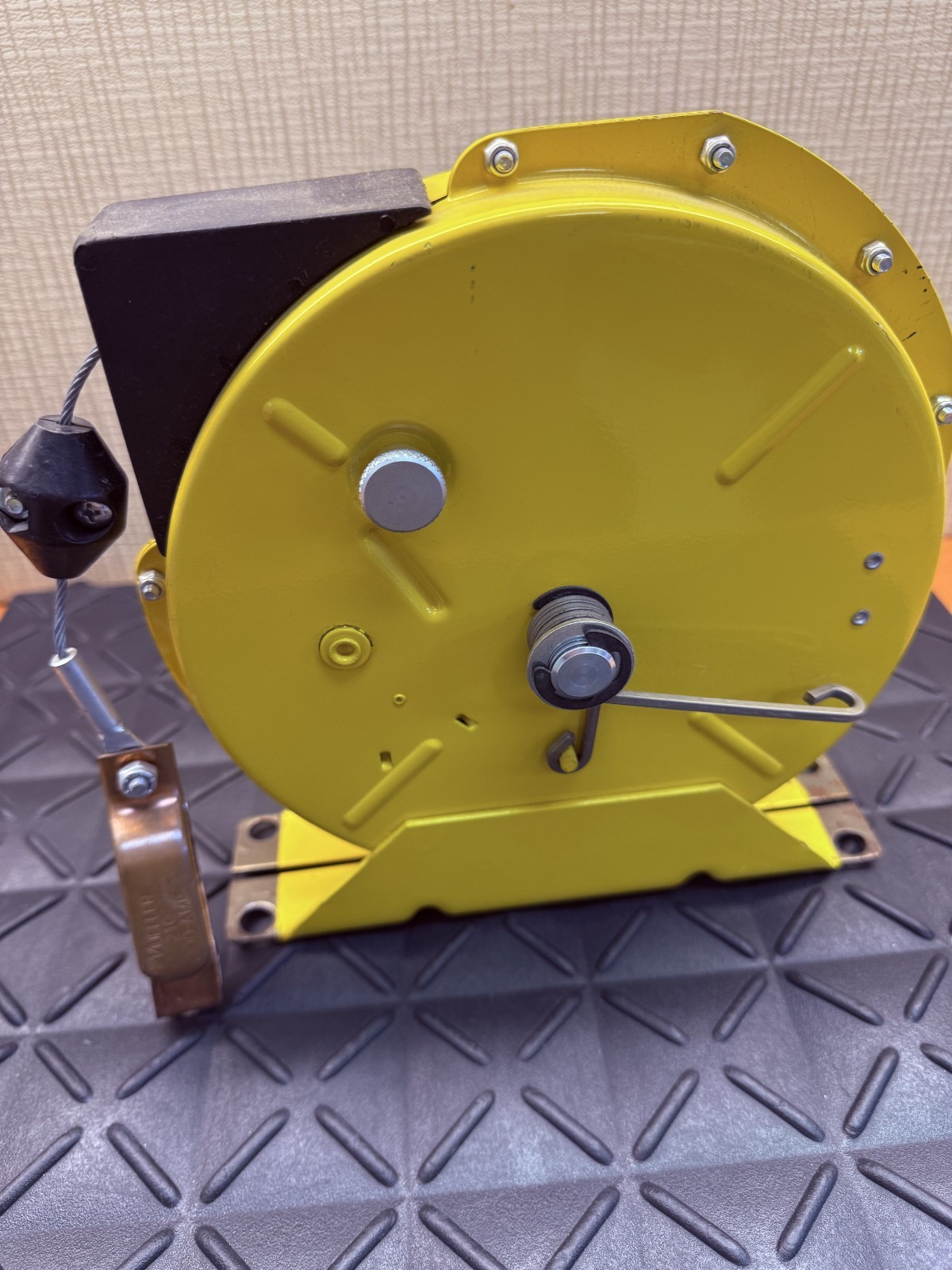 Hubbell HBL50SD Static Discharge Grounding Reel 50 Ft Cable Used