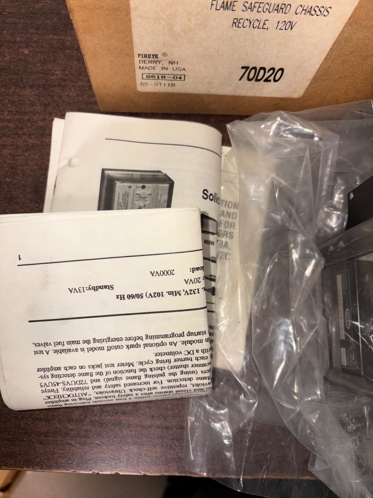 NOS FIREYE 70D20 AUTOMATIC PRIMARY SAFETY CONTROL SOLID STATE BURNER MANAGEMENT