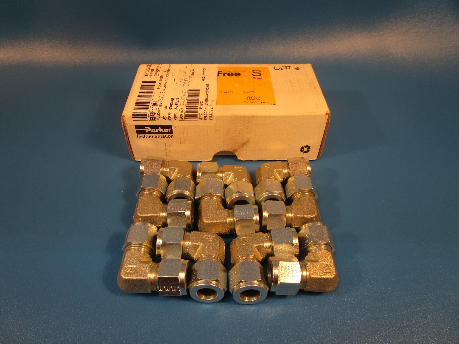 BOX OF 10 PARKER 8-8-EBZ-S, Elbow Union. CPI union elbow, 1/2″ single ferrule