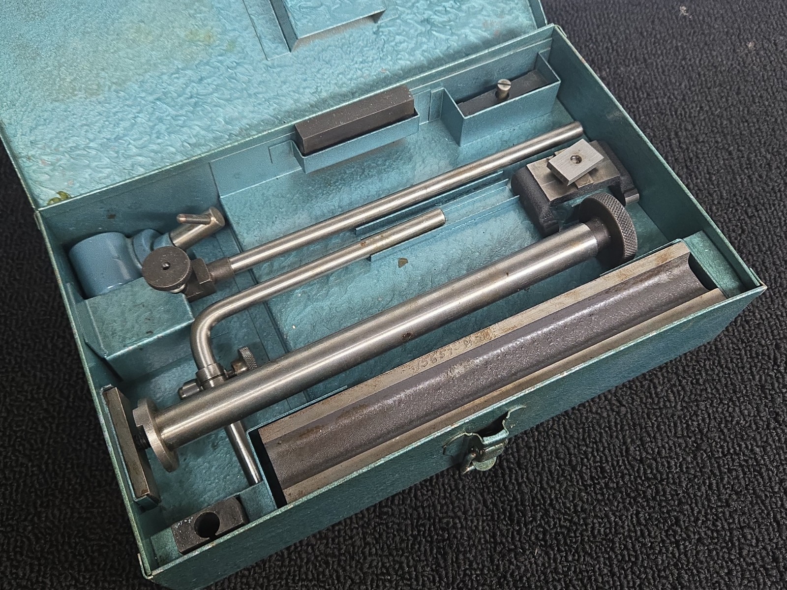 Federal BROWN & SHARPE BLOCK W/ UPRIGHT & ATTACHMENTS (Like B&S 730 Set)
