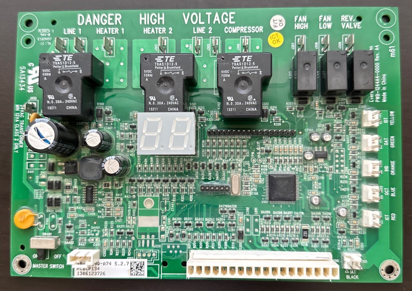 Amana PTAC Control Circuit Board. PCBCP134 40-1129Q-A74. Tested.Excellent.