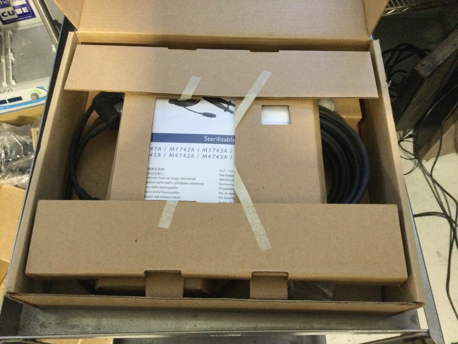 PHILIPS M4744A 2.8cm. SWITCHED INTERNAL PADDLES NEW OPEN BOX