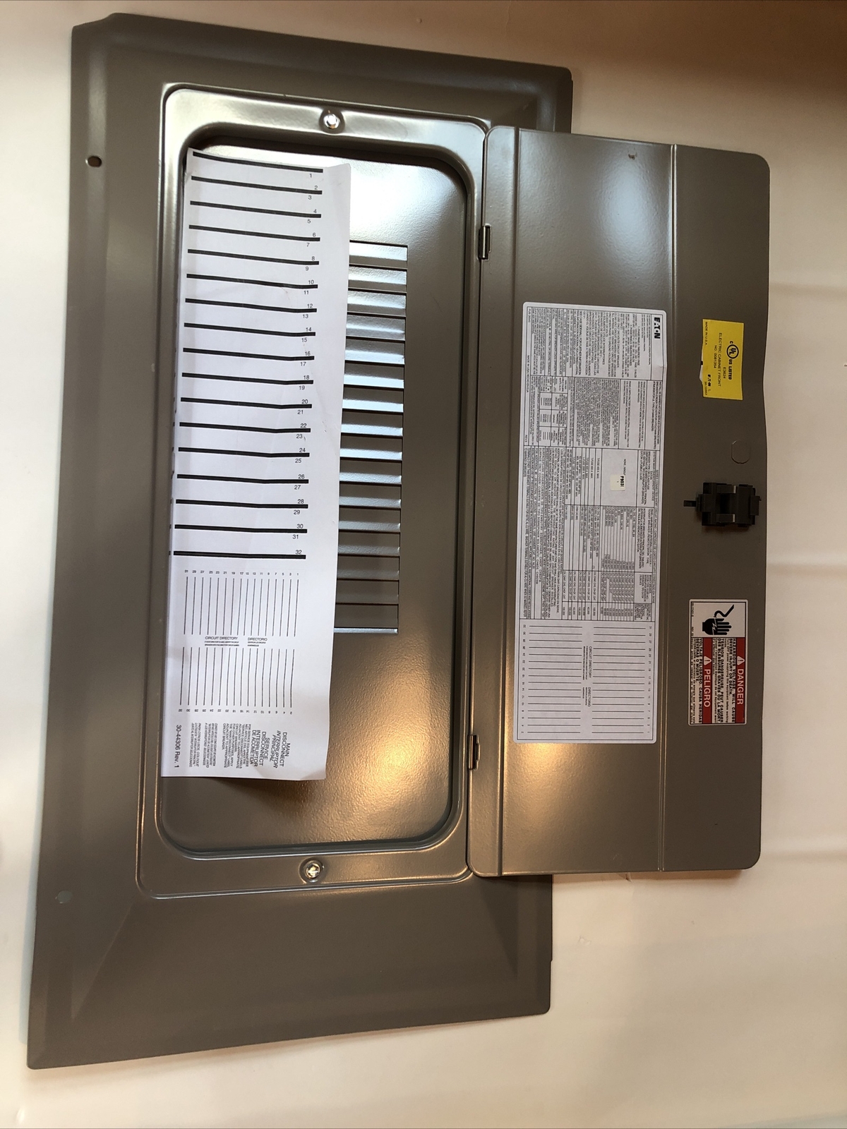 Eaton Flush/Surface Mount Cover for D Size 29″ CH8DF 12-32 Space Breaker Panel