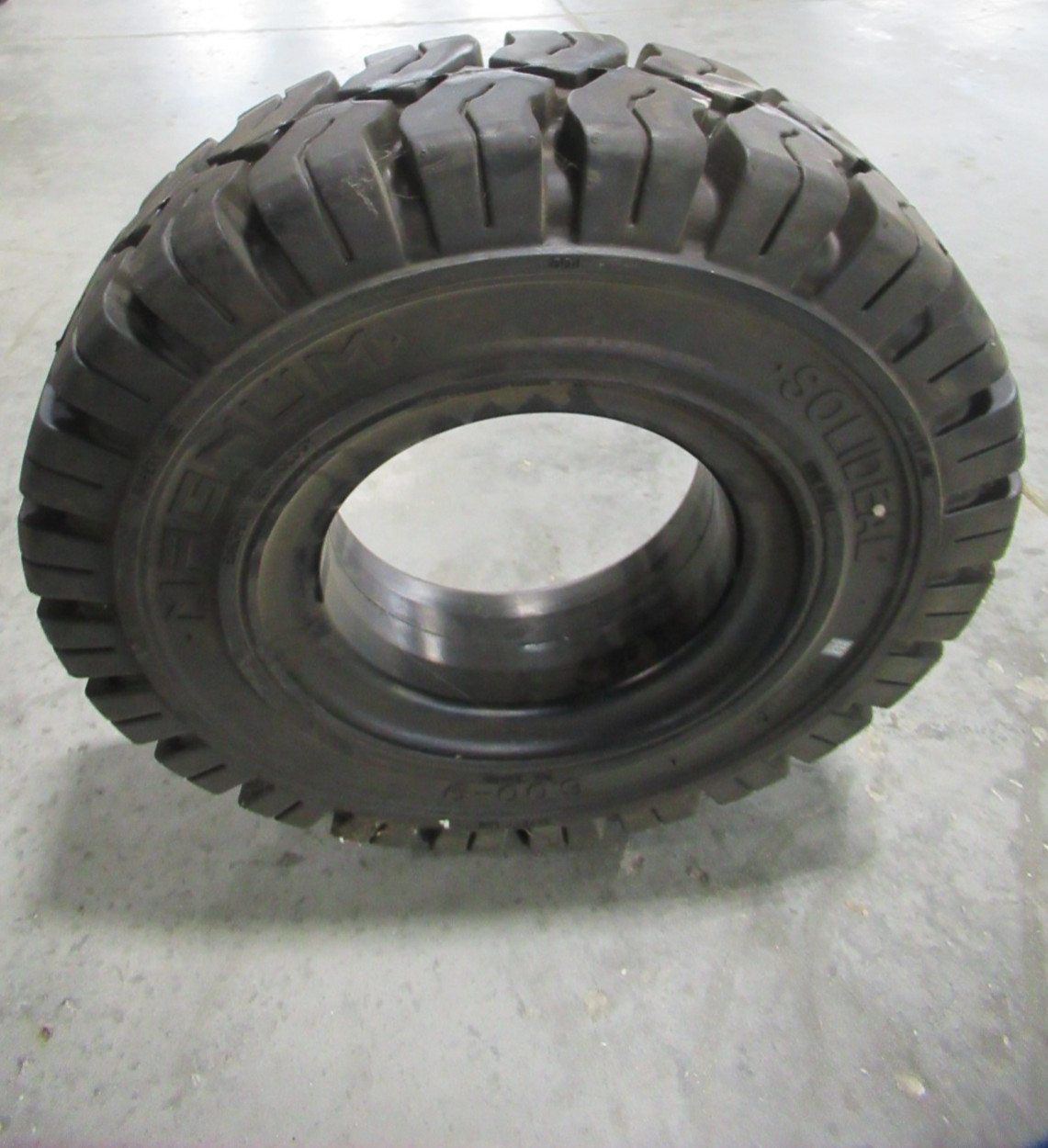 6.00-9 Solideal RES 550 Magnum Quick Solid ForkLift Tire 3197 Max Load