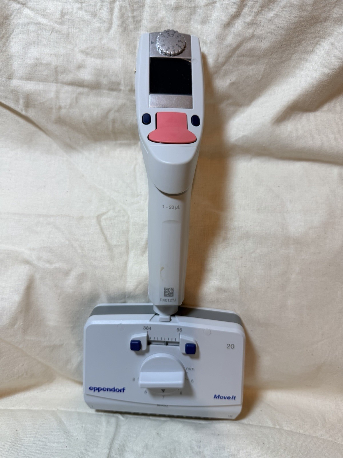 Eppendorf Xplorer Plus Move It Adjustable 12 Multichannel Pipette