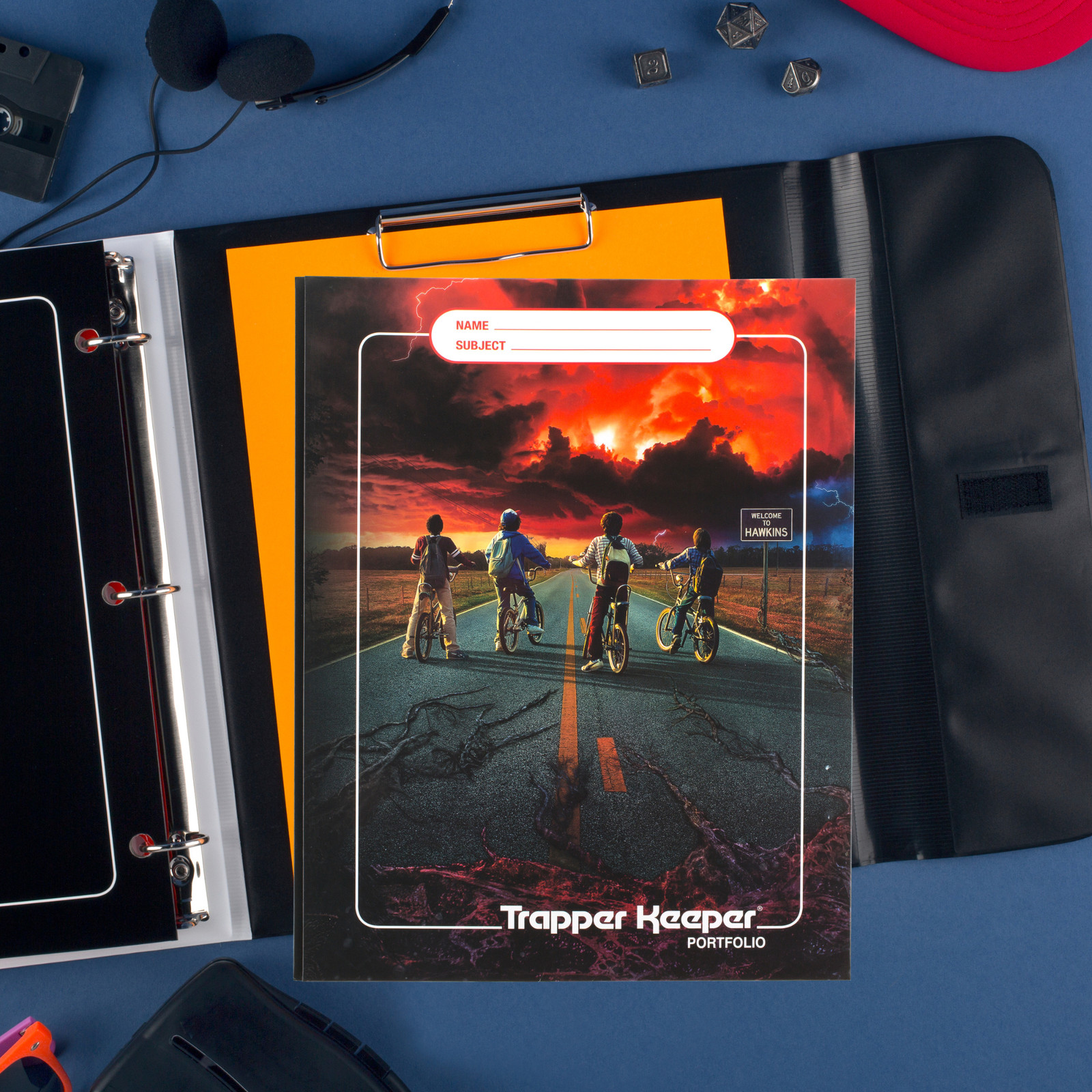 Mead Trapper Keeper STRANGER THINGS Pocket & Prong Paper Folder: 9-3/4 in. x 12
